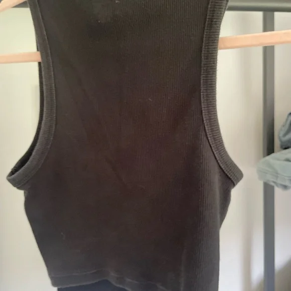 High Neck Aerie Ribbed Crop Tank - Picture 6 of 7